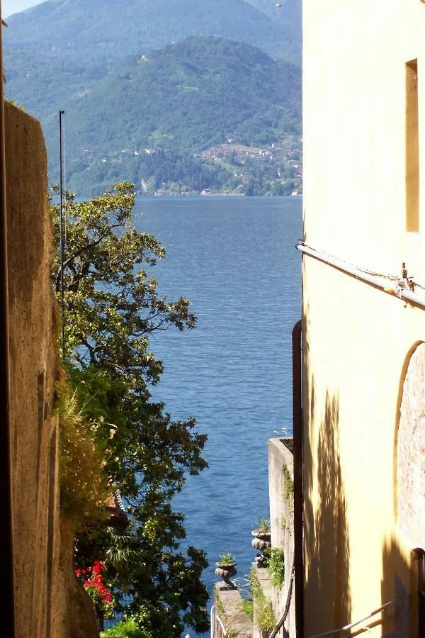 Appartamento Contrada Vecchia Varenna