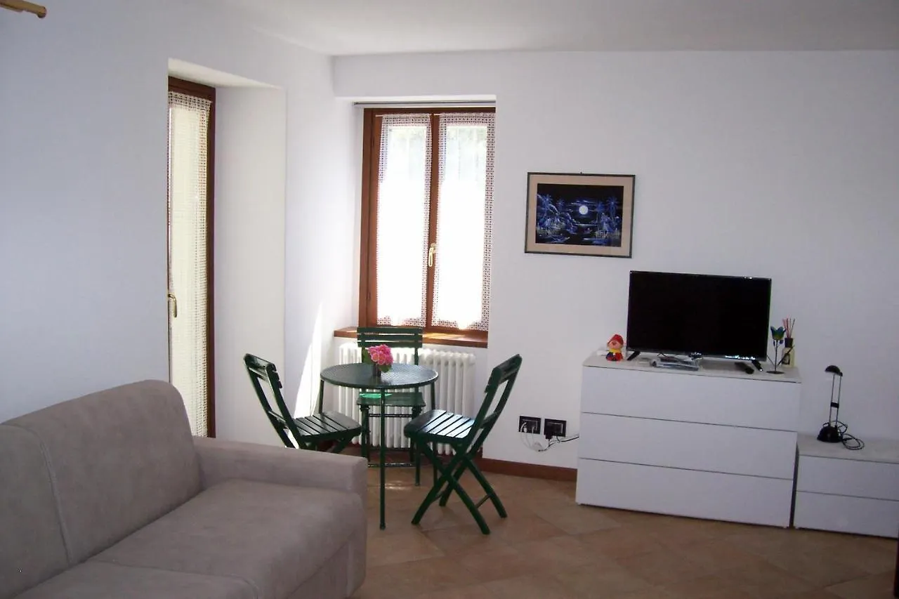 Appartamento Contrada Vecchia Varenna Italia